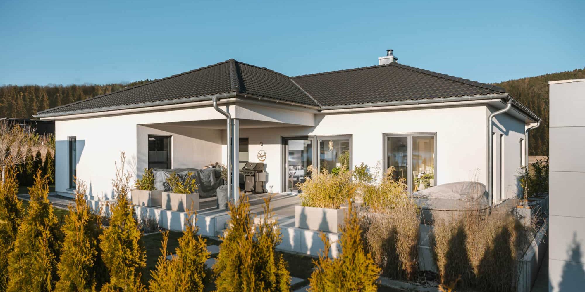 Sonniger Winkelbungalow 132